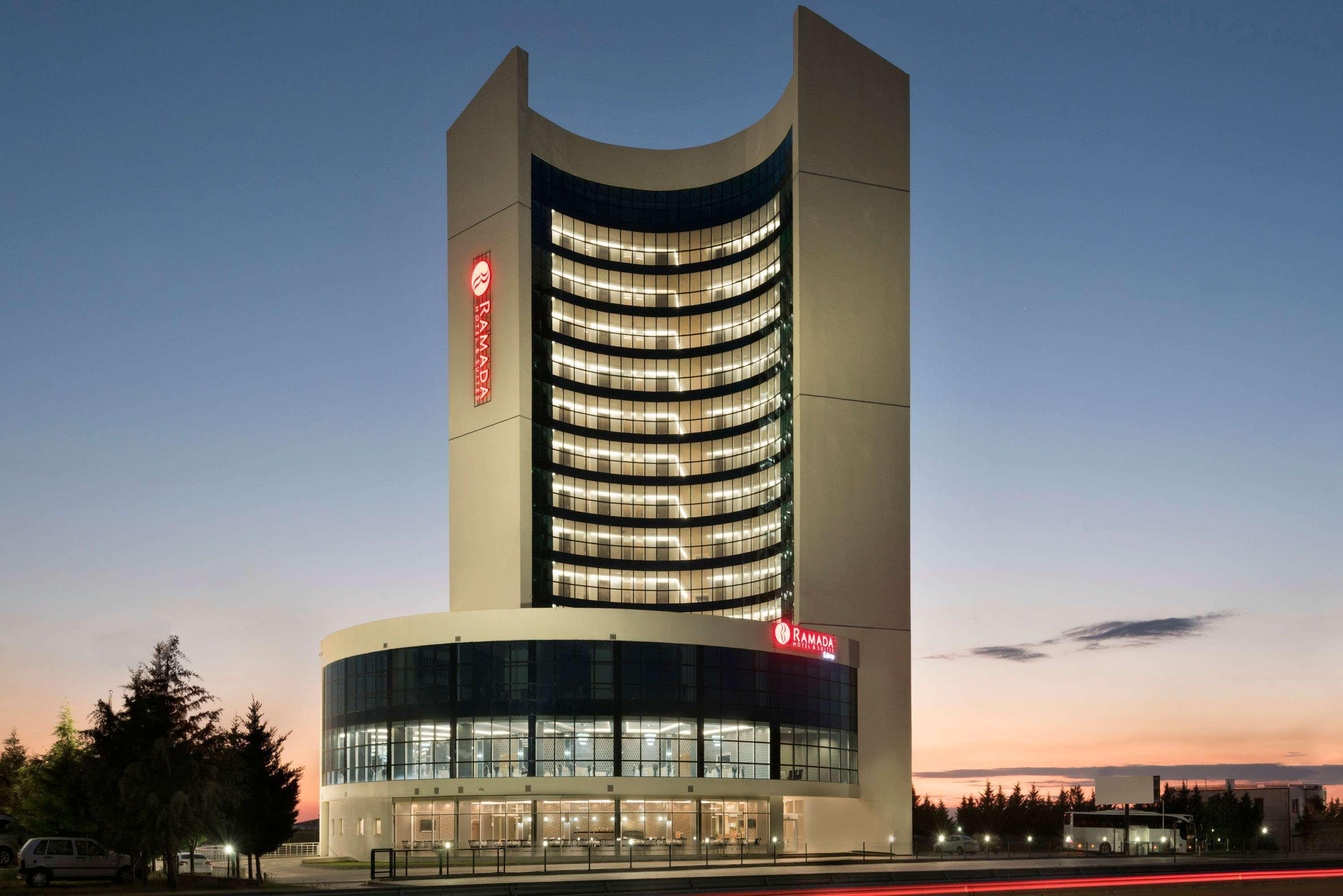 Ramada Hotel By Wyndham Edirne Esterno foto